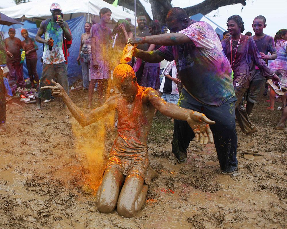 Trinidad y Tobago también festeja la llegada de la primavera, cargándose de color