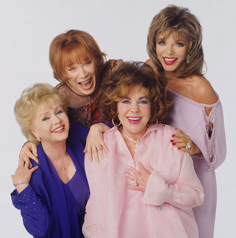 Debbie Reynolds, Shirley MacLaine, Joan Collins y Elizabeth Taylor, protagonistas de "These old broads", película dirigida en 2001 por Carrie Fisher.