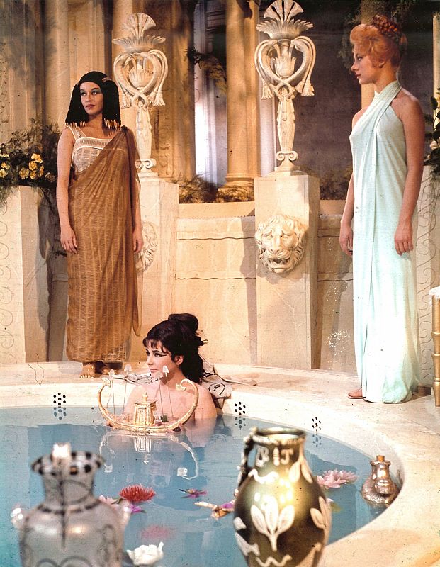 Elizabeth Taylor, en una escena de "Cleopatra".