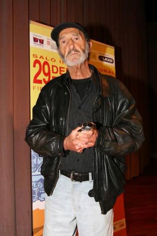  MIguel Fuster ("Miguel, 15 años en la calle"), mejor obra de autor español