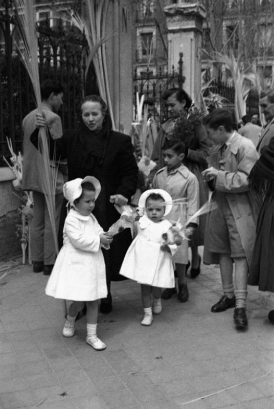 Semana Santa.  Madrid, 14 de Abril de  1954