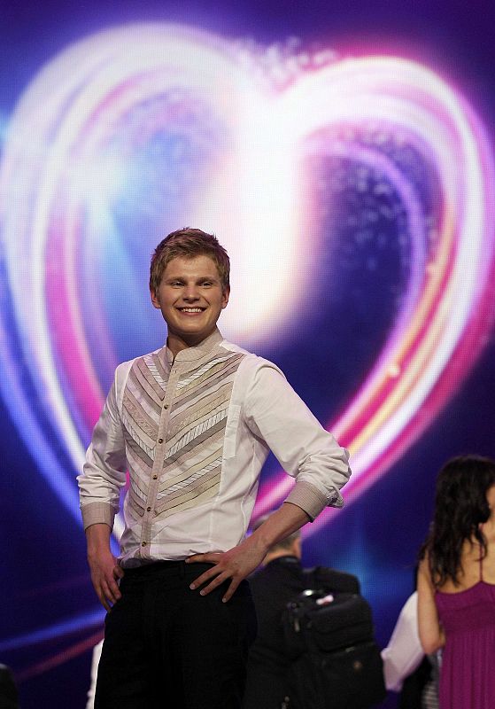 Paradise Oskar, de Finlandia, celebró su pase a la final de Eurovisión del sábado