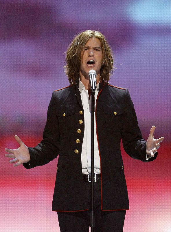 Final Eurovisión - Amaury Vassili - "Sognu"