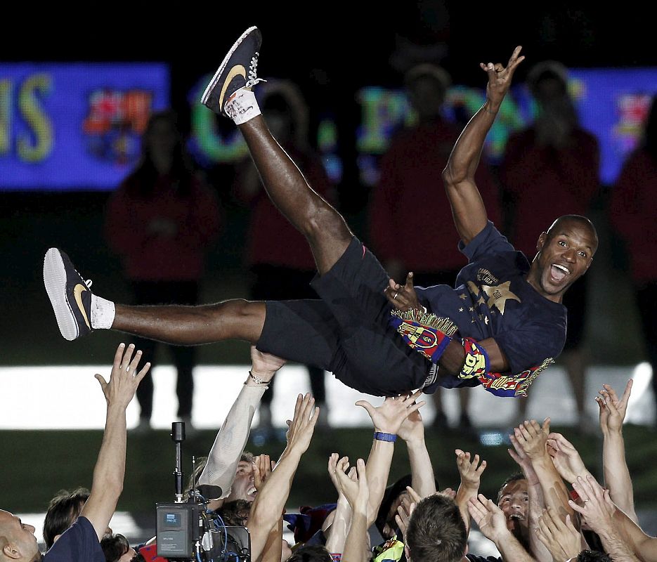 Manteo a Abidal