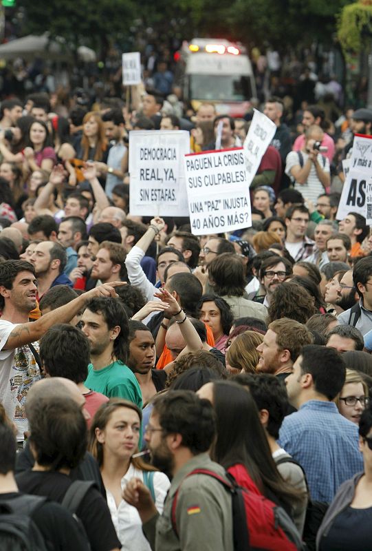 Un momento de la concentración a la que han asistido un gran número de jóvenes
