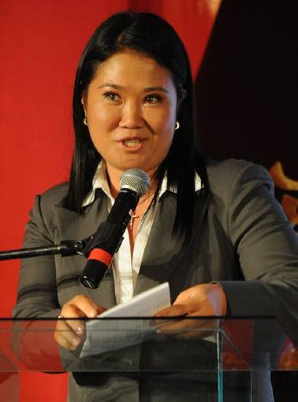 La candidata Keiko Fujimori anuncia los primeros resultados
