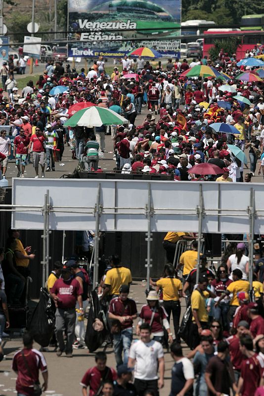A las puertas del estadio