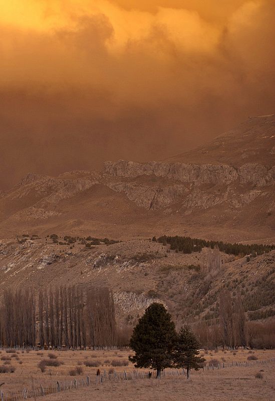 La nube de ceniza del volcan Puyehue afecta sobre todo a Argentina y Uruguay.