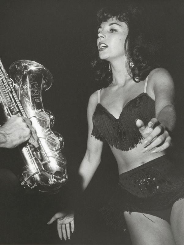 Joan Collins for `Seven Thieves¿, 1959 by Laszlo Willinger.