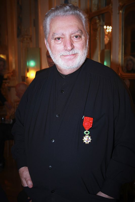 Paco Rabanne ascendió al grado de Oficial en la orden francesa de la Legión de honor en 2010.