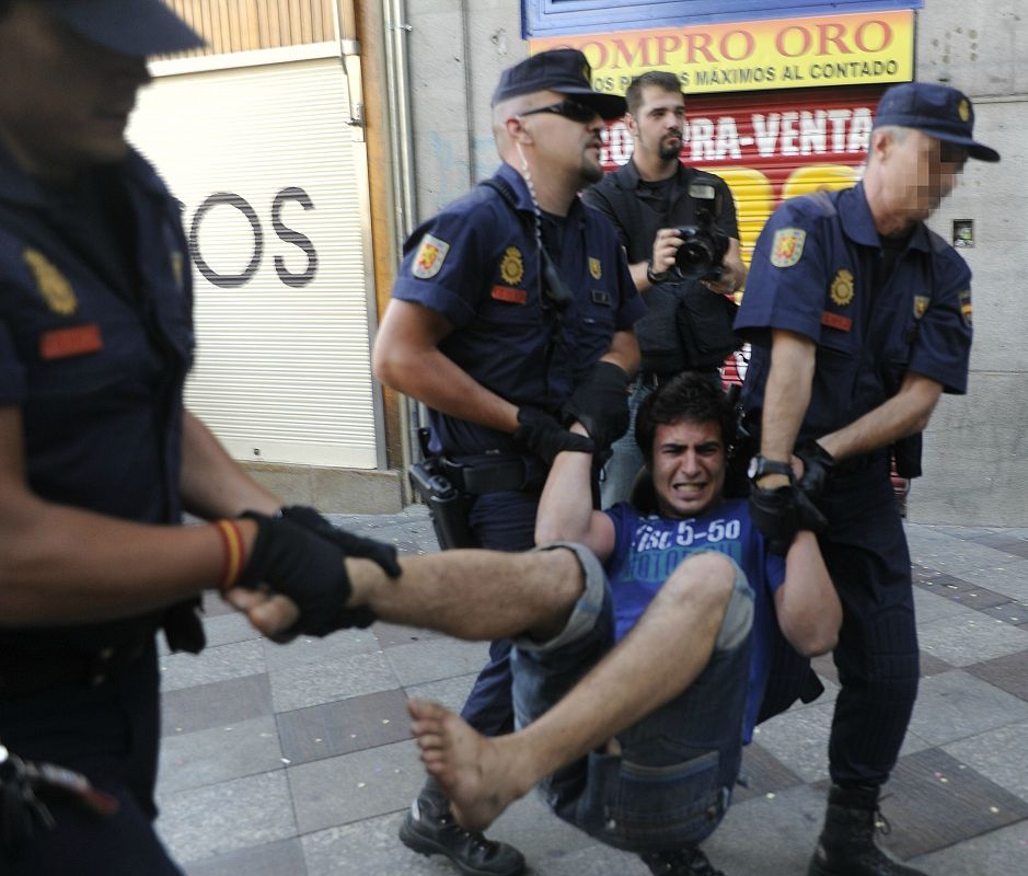 DESALOJO INDIGNADOS EN PUERTA DEL SOL