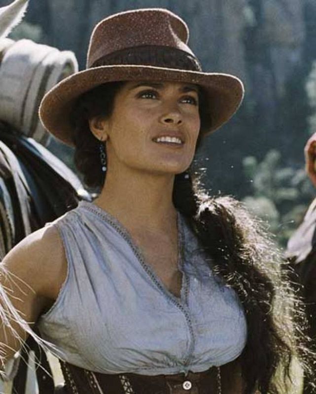 La mejicana Salma Hayek, que protagonizó 'Bandidas' junto a Penélope Cruz, interviene en 'Americano'.