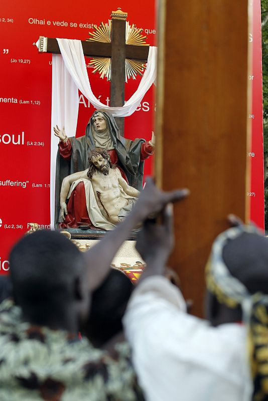 VIACRUCIS CON LOS JÓVENES