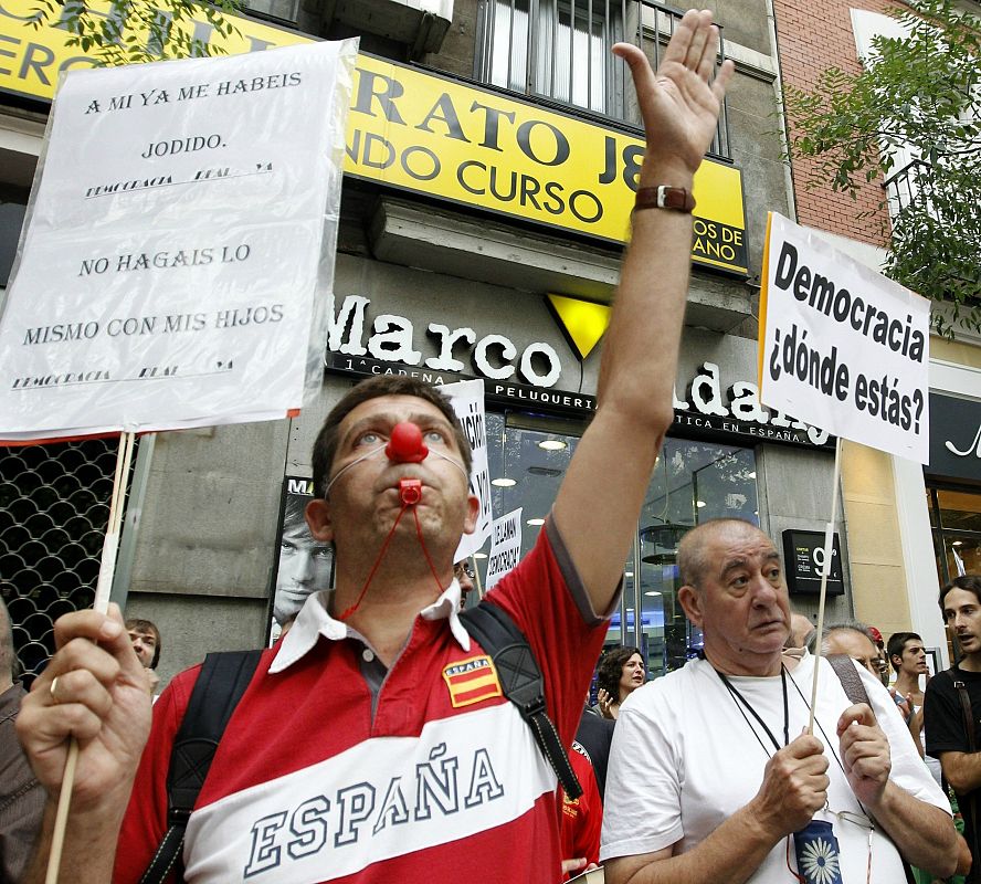 "Indignados" de todas las edades en la marcha en Madrid