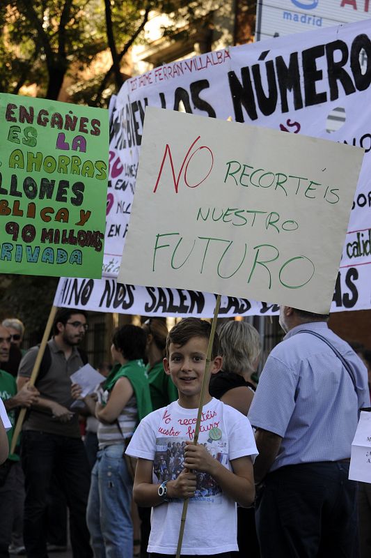 Primera jornada de huelga contra los recortes en educación