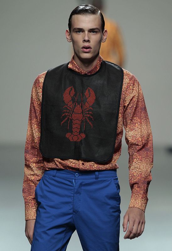 LA DISEÑADORA IXONE ELZO PRESENTA SUS PROPUESTAS EN CIBELES