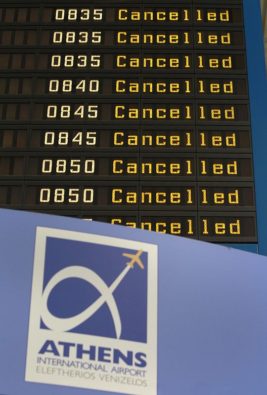 Imagen de las cancelaciones previstas en uno de los aeropuertos de Grecia