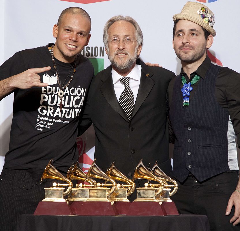 Los 'Calle 13' se alzaron con 9 galardones