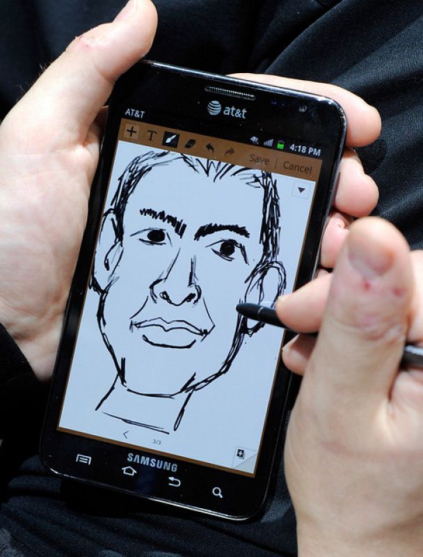 Un artista dibuja una caricatura en una de las aplicaciones de su Galaxy Note