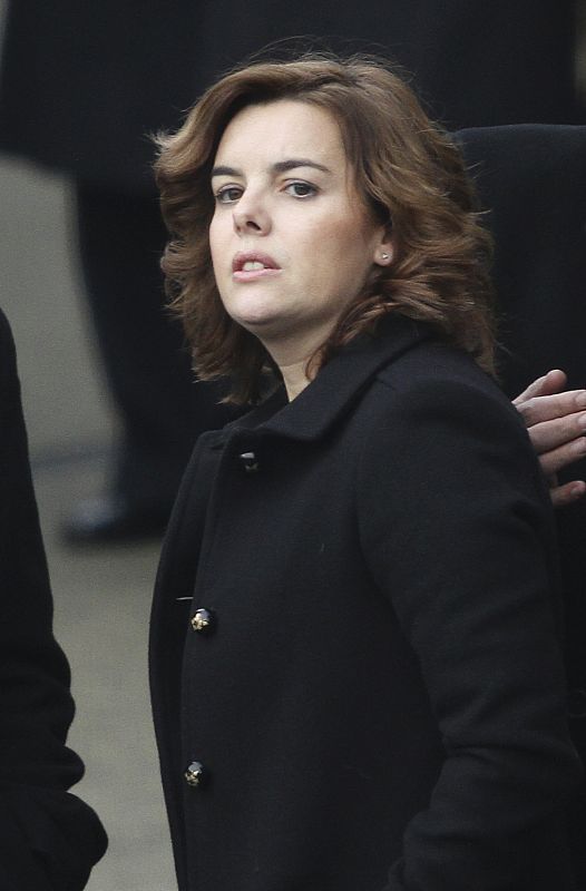 La vicepresidenta del Gobierno, Soraya Sáenz de Santamaría, durante el entierro de Manuel Fraga.