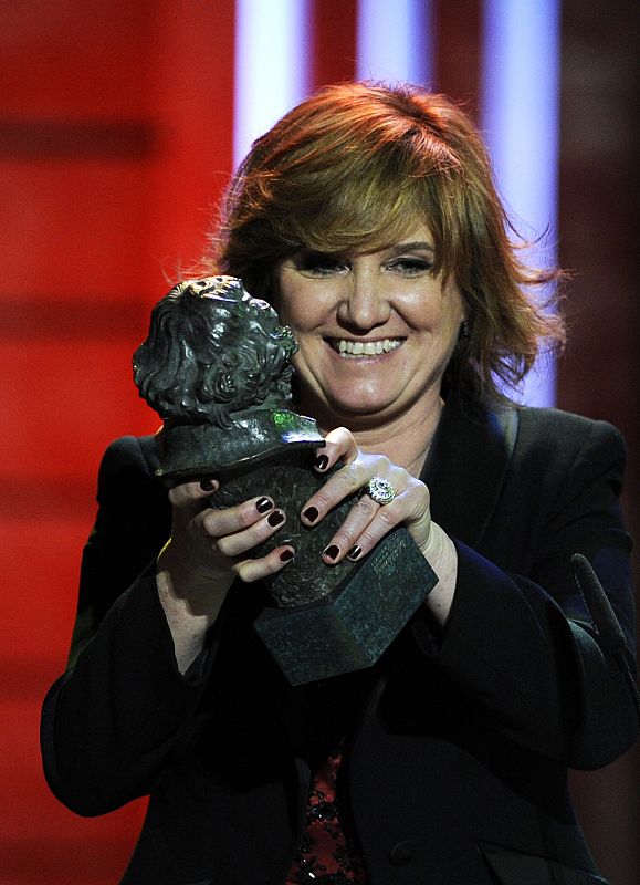 .Ana Wagener recibe el Goya a la mejor actriz de reparto por su papel de carcelera compasiva en 'La voz dormida'