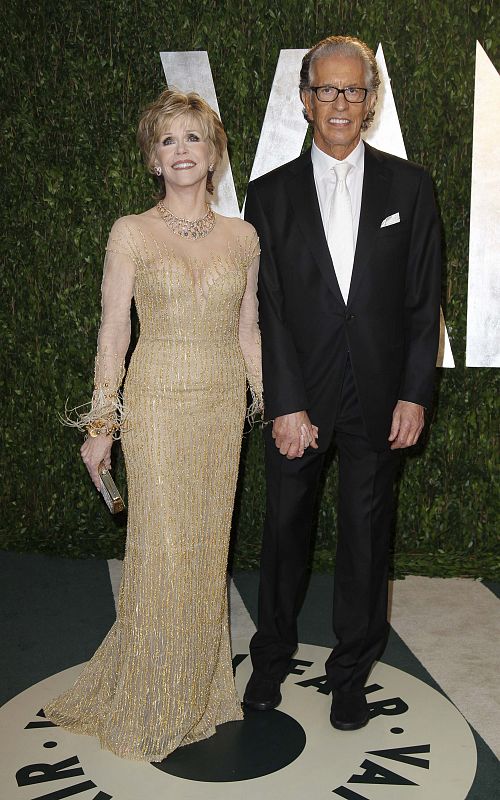 Jane Fonda y el productor discográfico Ricard Perry, en la fiesta Vanity Fair Oscar