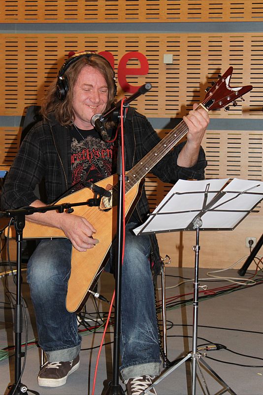 Entrevista acústica con público, Unisonic en 'El vuelo del fénix'