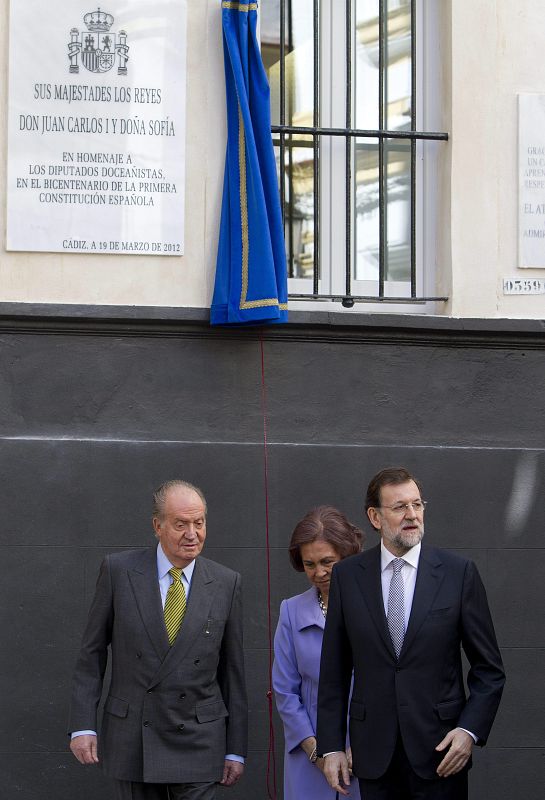 LOS REYES PRESIDEN LA CONMEMORACIÓN DEL BICENTENARIO DE LA CONSTITUCIÓN DE CÁDIZ