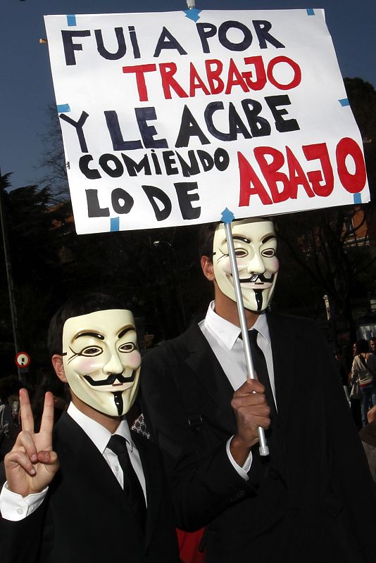 SIESTA JUVENIL EN LA PLAZA DE CIBELES