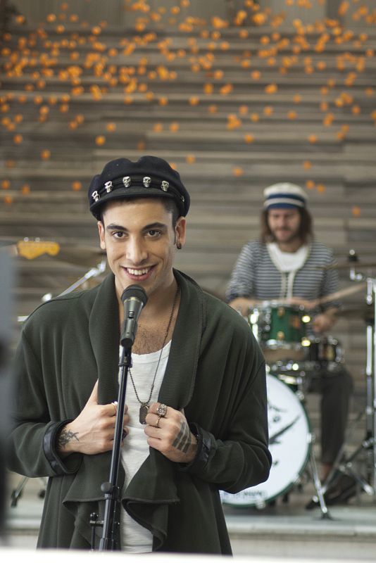 Turquía: Can Bonomo canta "Love me back"