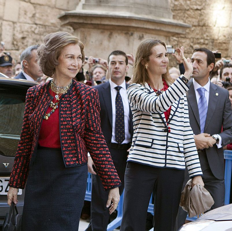 LOS REYES, LOS PRÍNCIPES Y LA INFANTA ELENA ACUDEN A MISA DE PASCUA EN PALMA