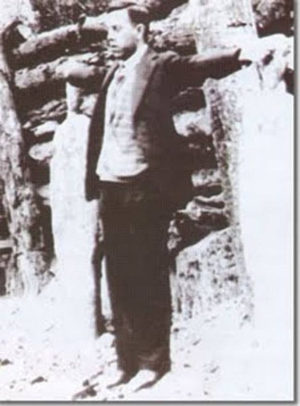 El padre Pro en el momento de ser fusilado