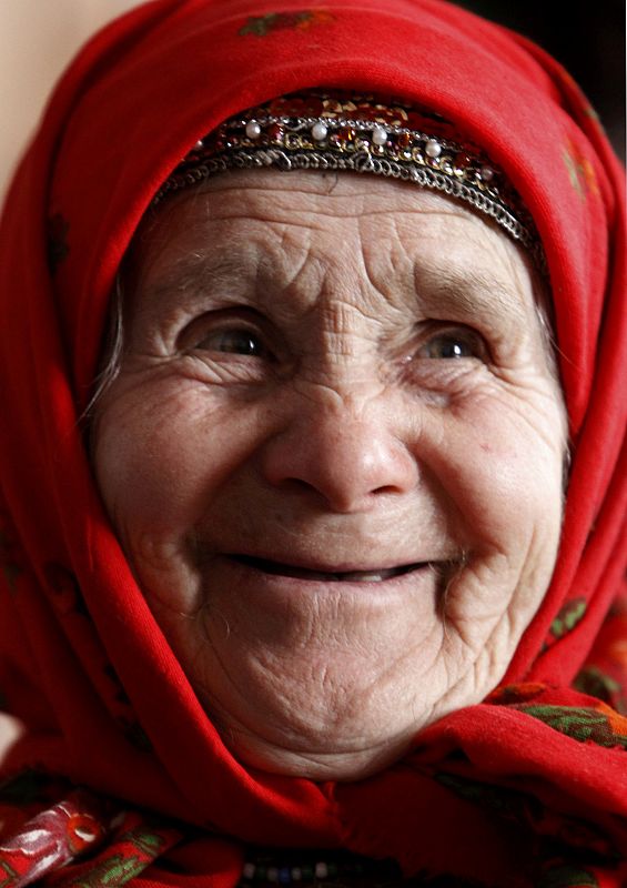 Natalia Pugachova, de 76 años, es la más sonriente de las Buranovskiye Babushki.