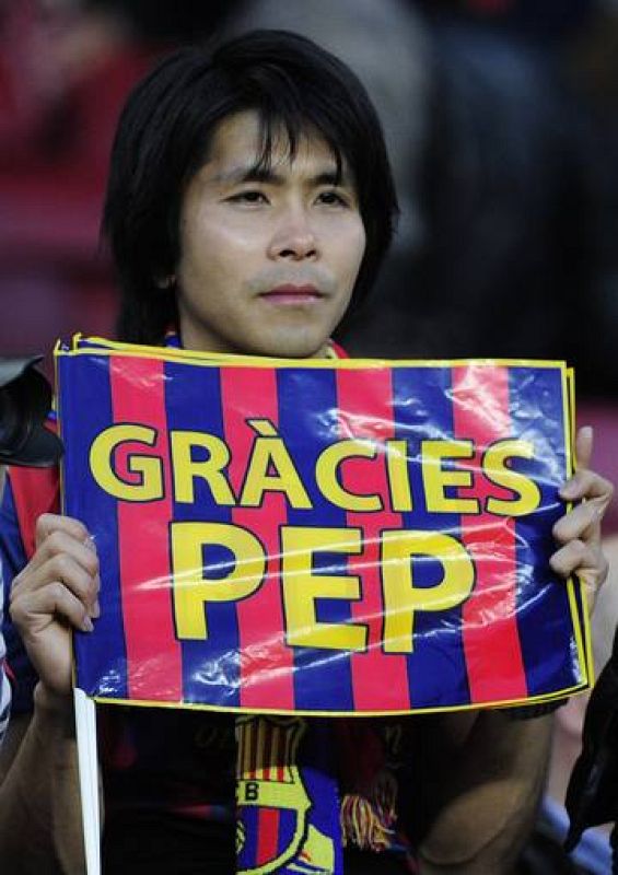 El Camp Nou despide a Pep Guardiola