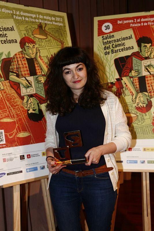 Lola Lorente, Premio Autor Revelación por 'Sangre de mi sangre'