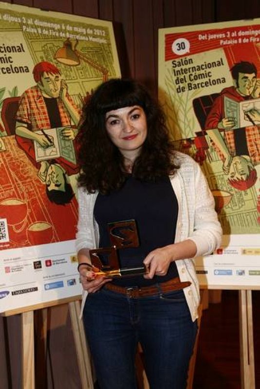  Lola Lorente, Premio Autor Revelación por 'Sangre de mi sangre'