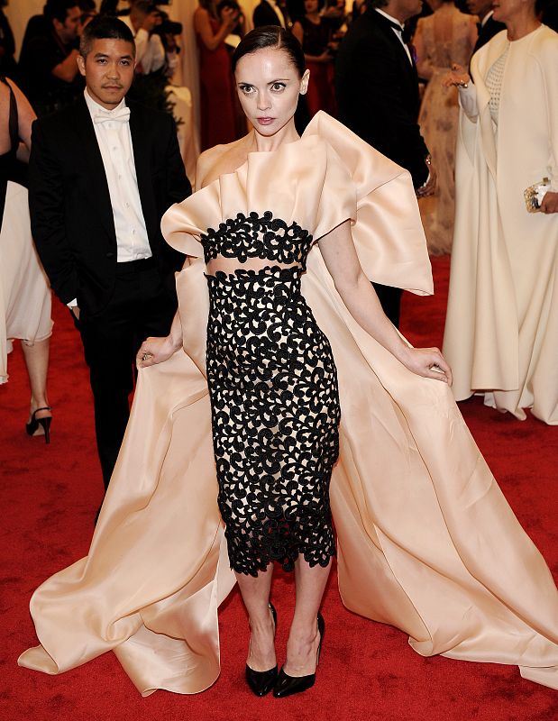 Christina Ricci  en la GALA DEL MUSEO METROPOLITANO DE ARTES DE NUEVA YORK