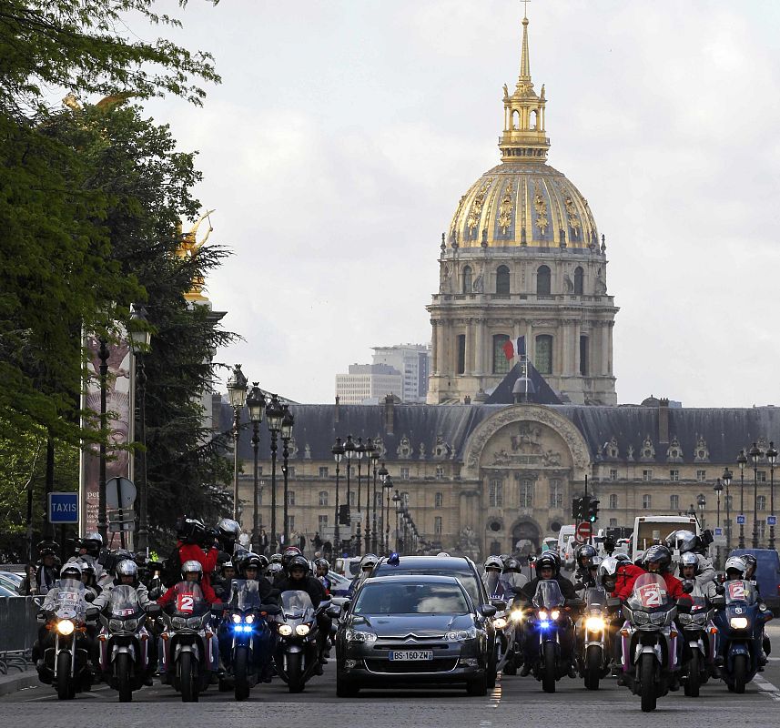 La llegada de la comitiva del nuevo presidente de la república