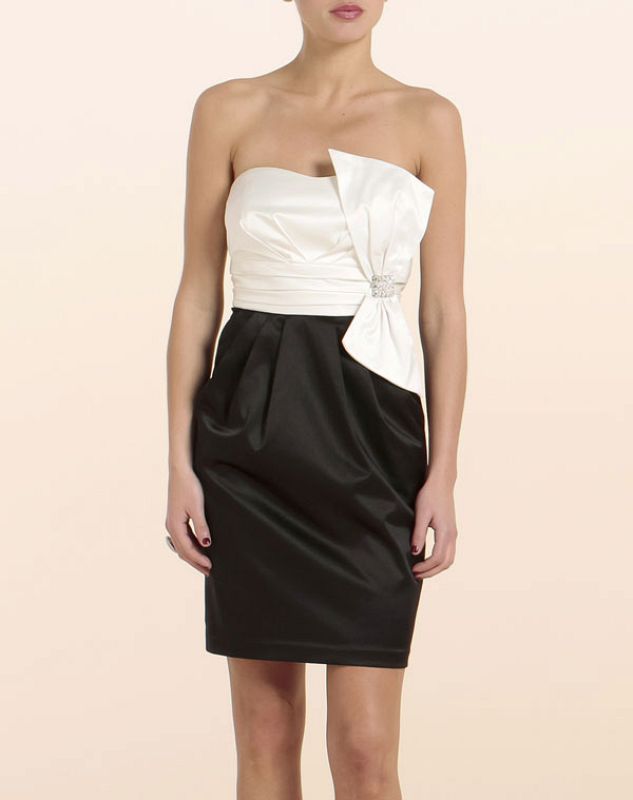 Vestido bicolor con lazo en el cuerpo de El corte inglés. 39,95¿