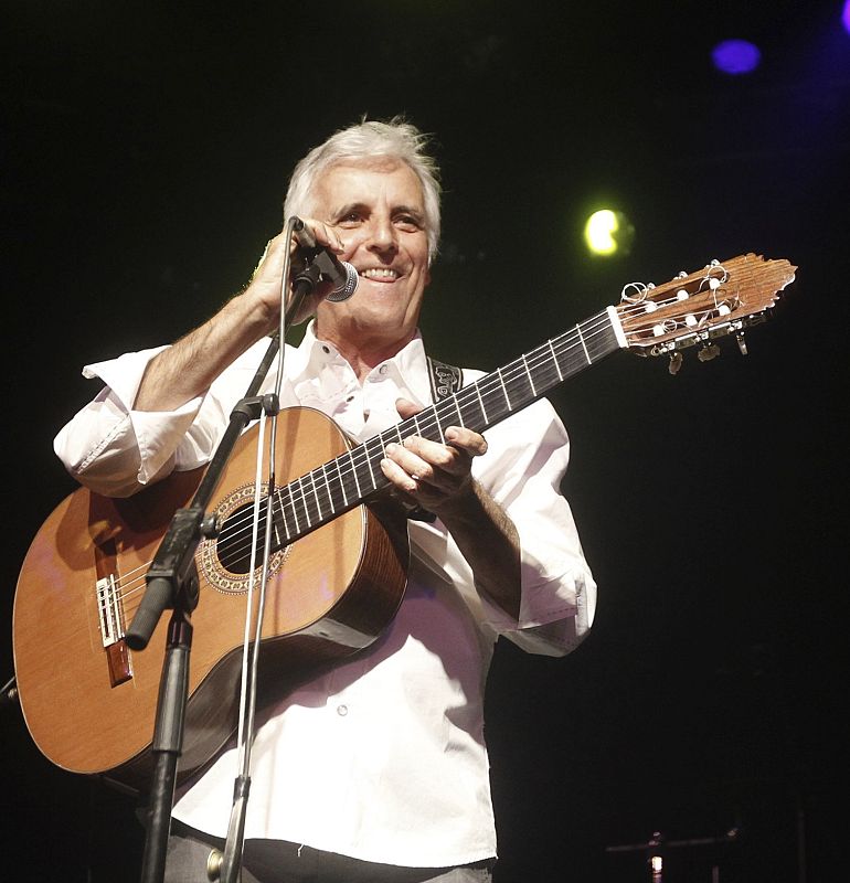 Kiko Veneno feliz en el cumpleaños