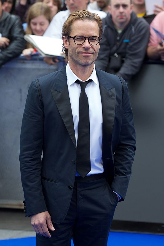 Guy Pearce en la alfombra roja de Prometheus