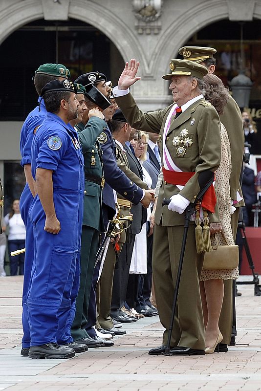 EL REY PRESIDE SU PRIMER ACTO PÚBLICO TRAS LAS OPERACIONES DE CADERA