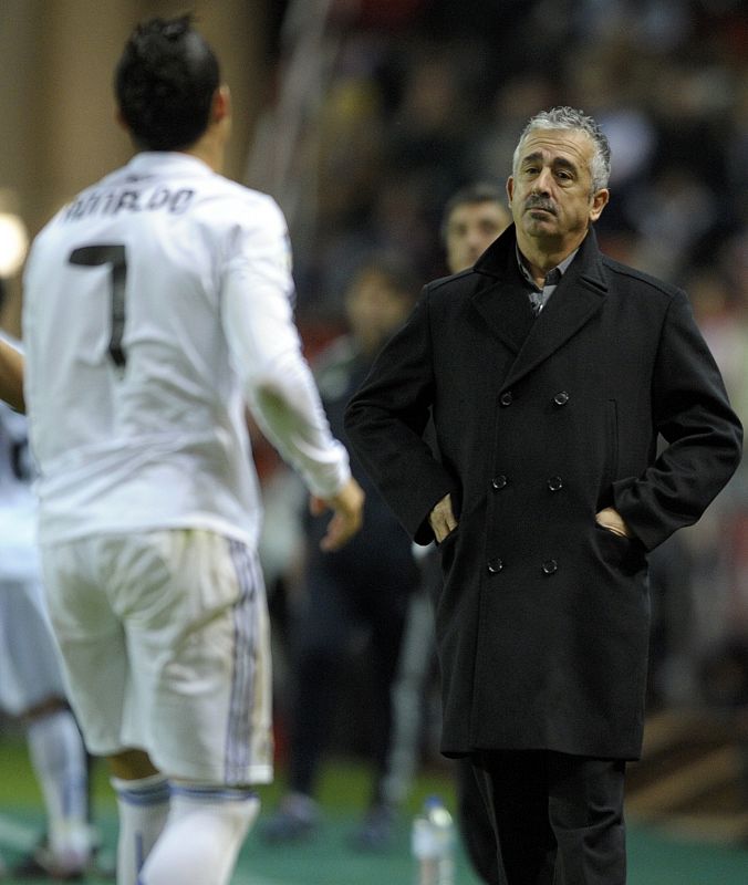 El técnico cántabro Manolo Preciado tuvo que enfrentarse al Real Madrid, a Cristiano Ronaldo y a Mourinho