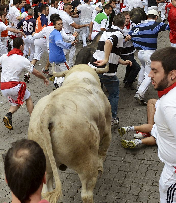 QUINTO ENCIERRO DE LOS SANFERMINES 2012