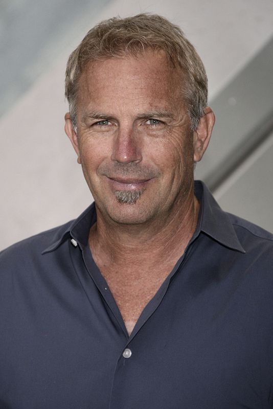 Kevin Costner - Emmy 2012