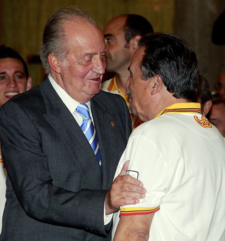 El Rey don Juan Carlos y Juan de Dios Román