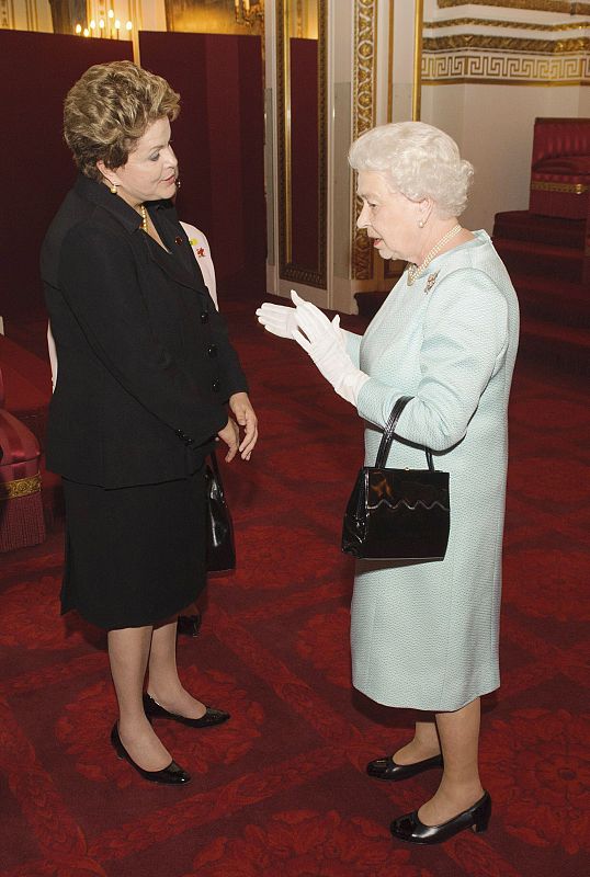 RECEPCIÓN REAL EN EL PALACIO DE BUCKINGHAM