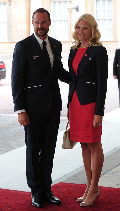 RECEPCIÓN EN EL PALACIO DE BUCKINGHAM