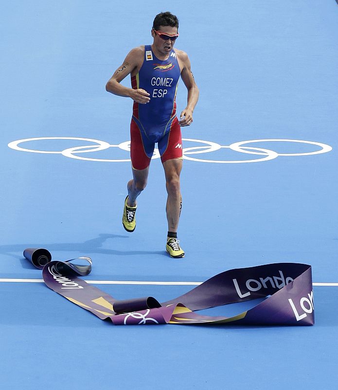 El gallego Javier Gómez Noya ha conquistado la plata en triatlón.
