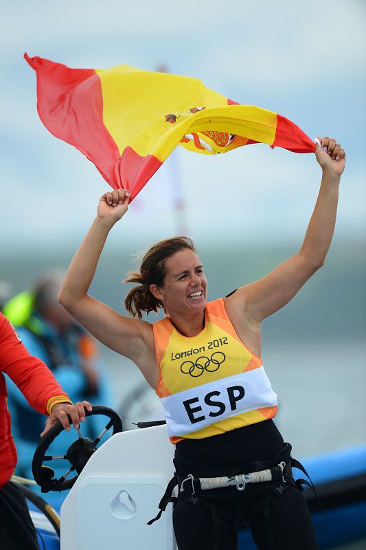 La española Marina Alabau Neira celebra su oro olímpico.